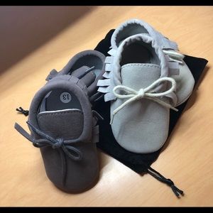 2 Pairs New Unisex Gray Moccasins for Baby 12-18M